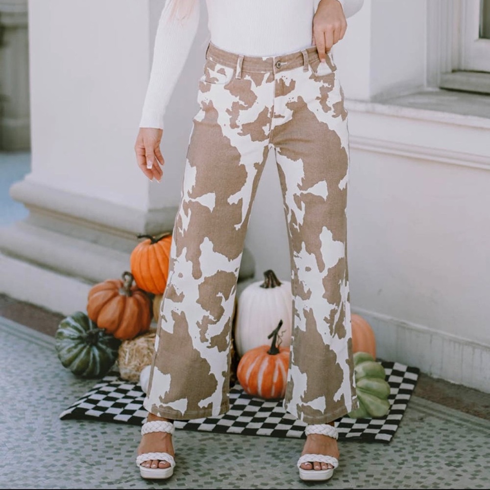 Cow print jeans 🖤